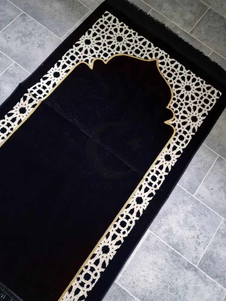 Adult Prayer Mat (Black & Gold)